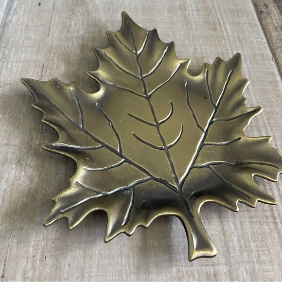 Brass Metal Fall Maple Leaf Jewelry Ring Dish Decor Candle Holder Trinket Tray - Picture 3 of 8